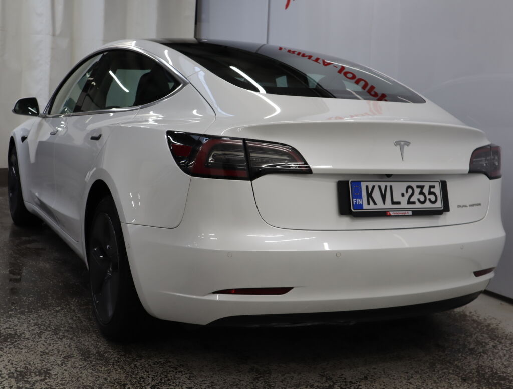 Tesla Model 3 2019 Valkoinen