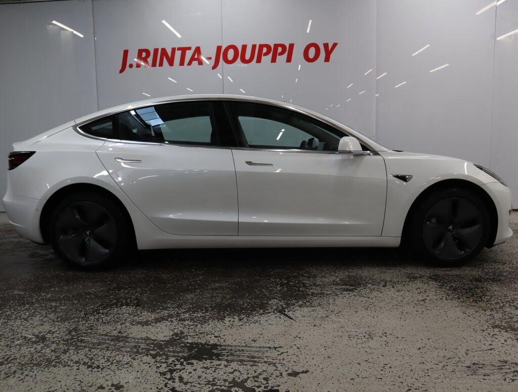 Tesla Model 3 2019 Valkoinen
