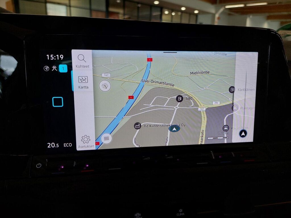 Volkswagen Golf 2021 Valkoinen