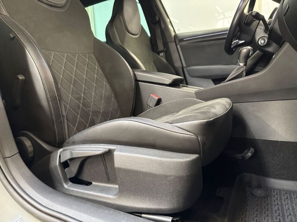 Skoda Superb 2023 Harmaa