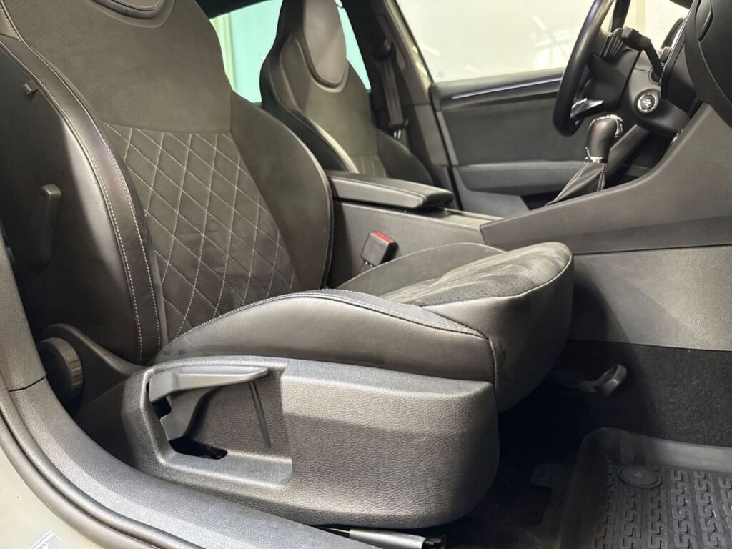 Skoda Superb 2023 Harmaa