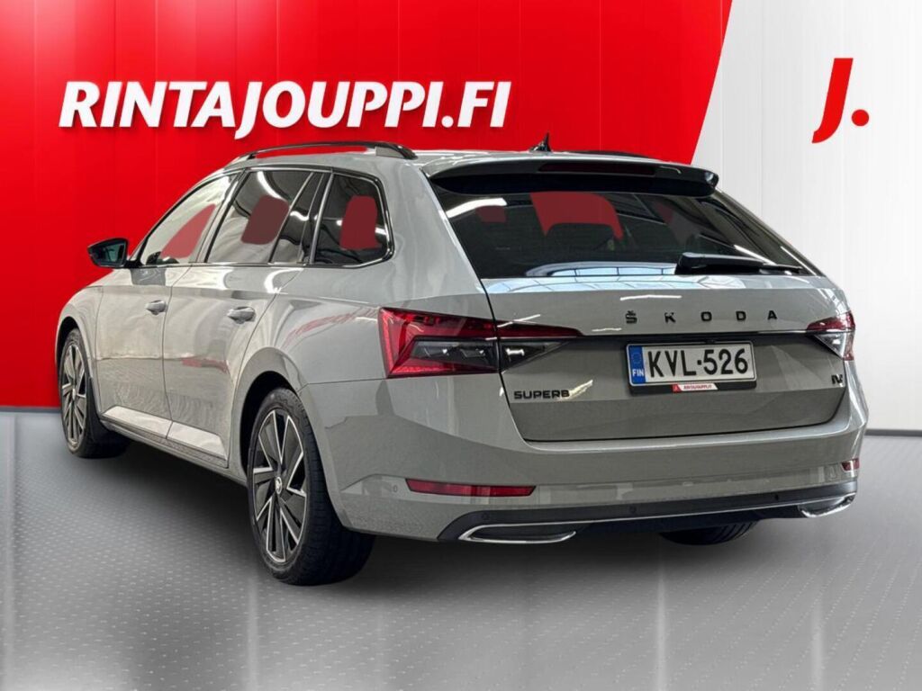 Skoda Superb 2023 Harmaa