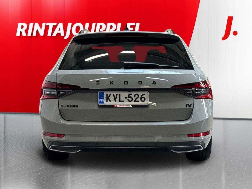 Skoda Superb 2023 Harmaa