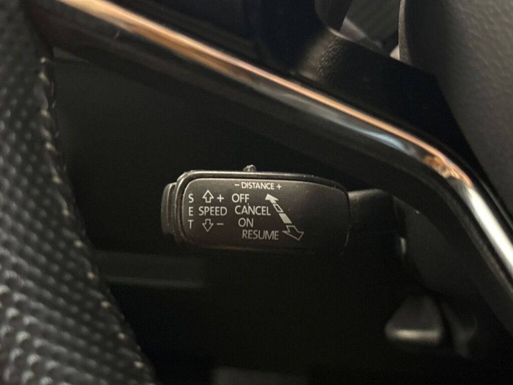 Skoda Superb 2023 Harmaa