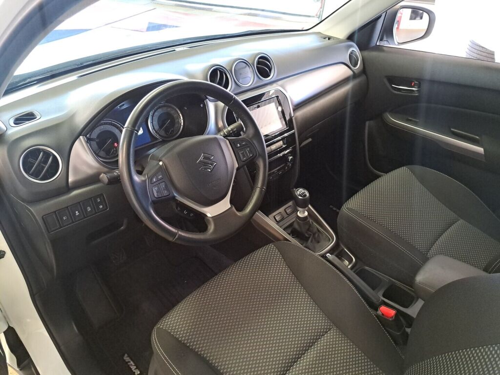Suzuki Vitara 2023 Valkoinen