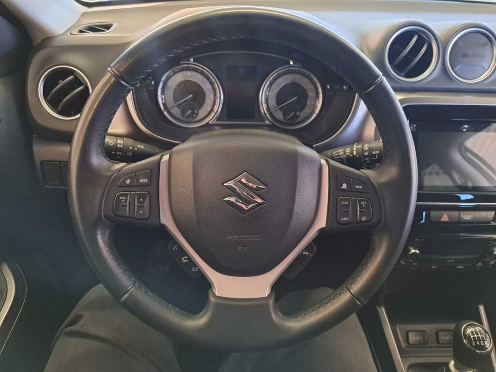 Suzuki Vitara 2023 Valkoinen