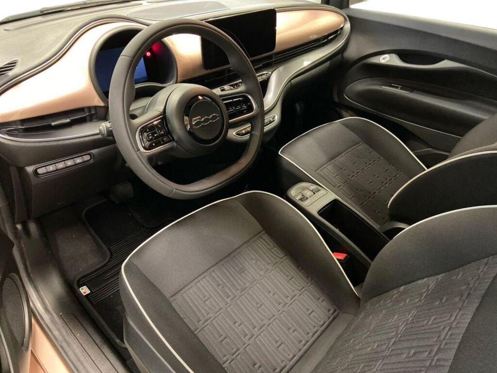 Fiat 500e 2025 Sininen