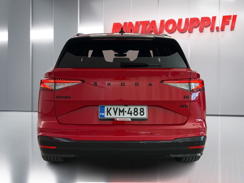 Skoda Enyaq 2023 Punainen