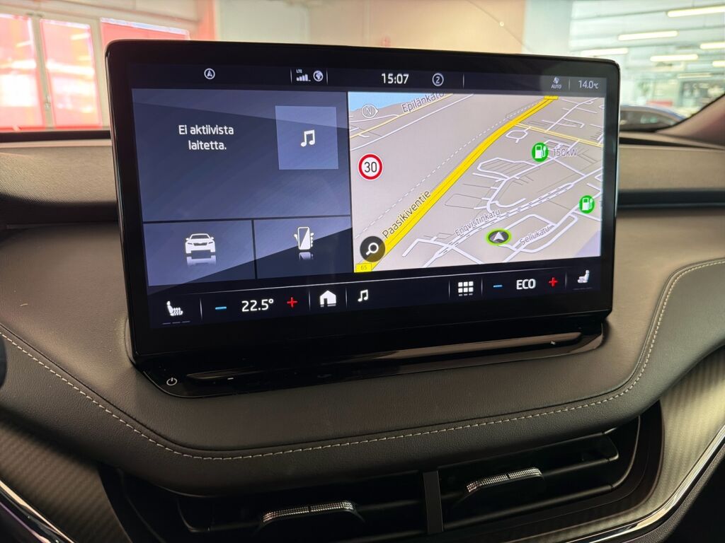 Skoda Enyaq 2023 Punainen