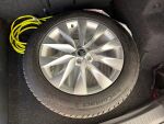 Skoda Enyaq 2023 Punainen