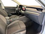 Skoda Octavia 2024 Valkoinen
