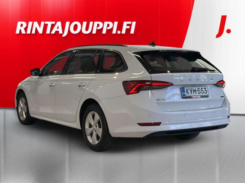 Skoda Octavia 2024 Valkoinen