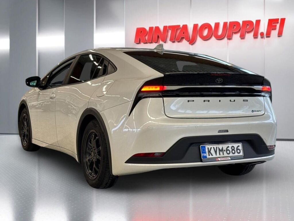 Toyota Prius Plug-in 2023 Valkoinen