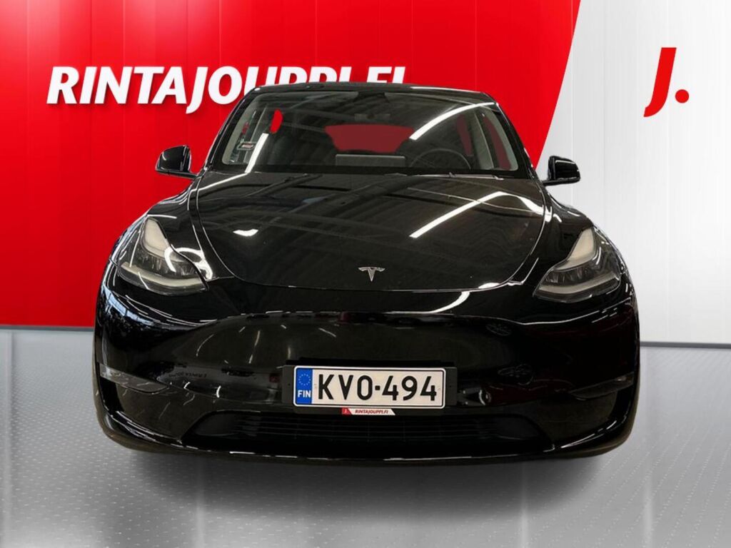 Tesla Model Y 2023 Musta