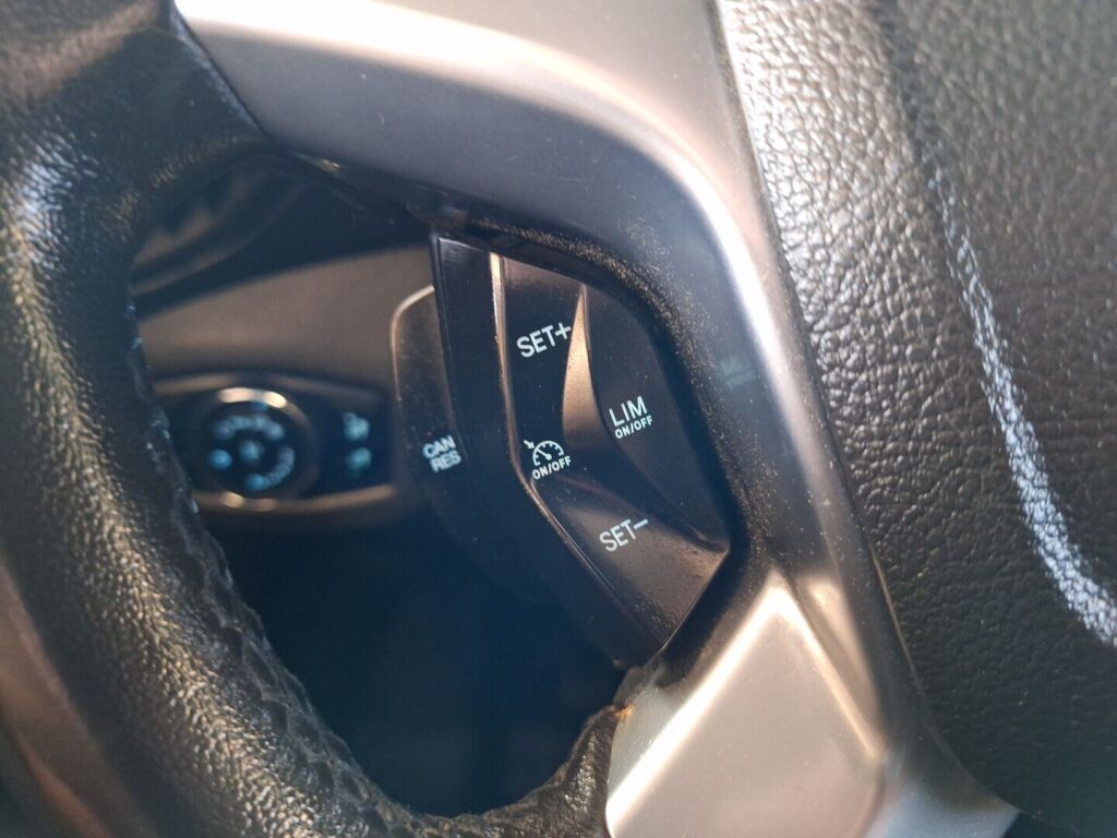 Ford Transit Connect 2017 Valkoinen