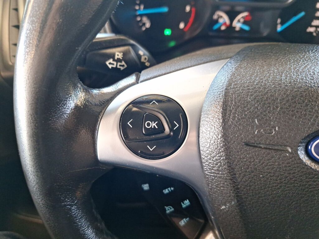 Ford Transit Connect 2017 Valkoinen