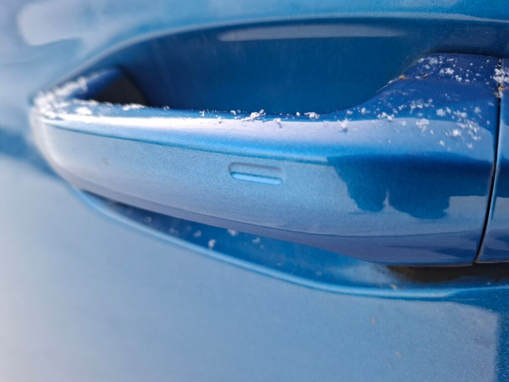 Skoda Enyaq 2024 Sininen