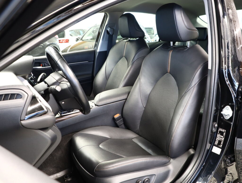 Toyota Camry 2019 Musta