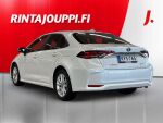 Toyota Corolla 2024 Valkoinen