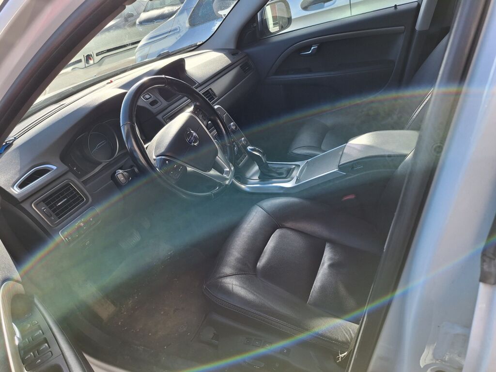 Volvo XC70 2014 Valkoinen