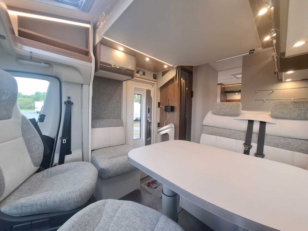 Dethleffs Trend T 7057 DBM EB 2024 Valkoinen