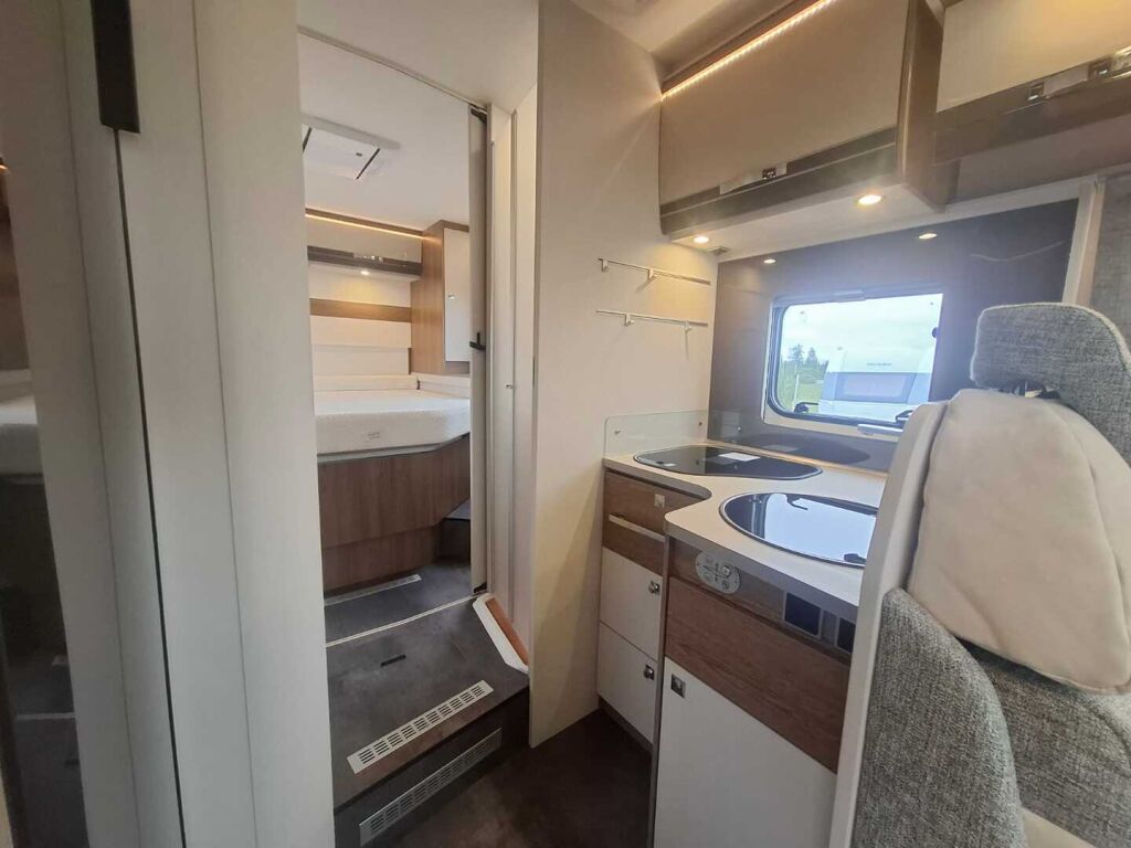 Dethleffs Trend T 7057 DBM EB 2024 Valkoinen