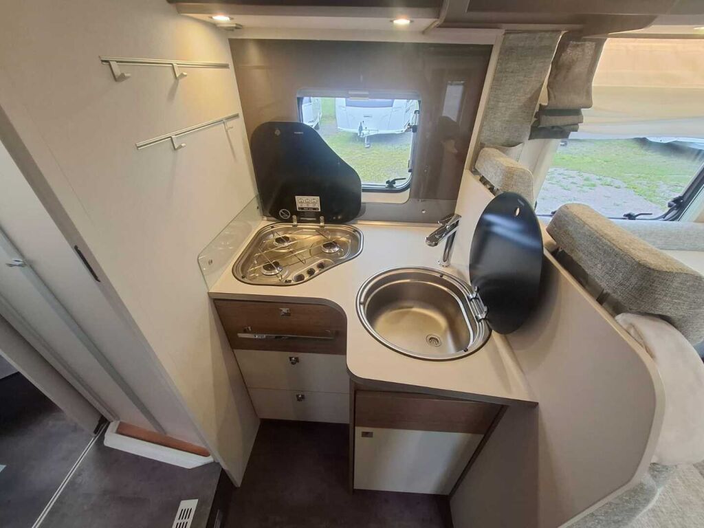 Dethleffs Trend T 7057 DBM EB 2024 Valkoinen