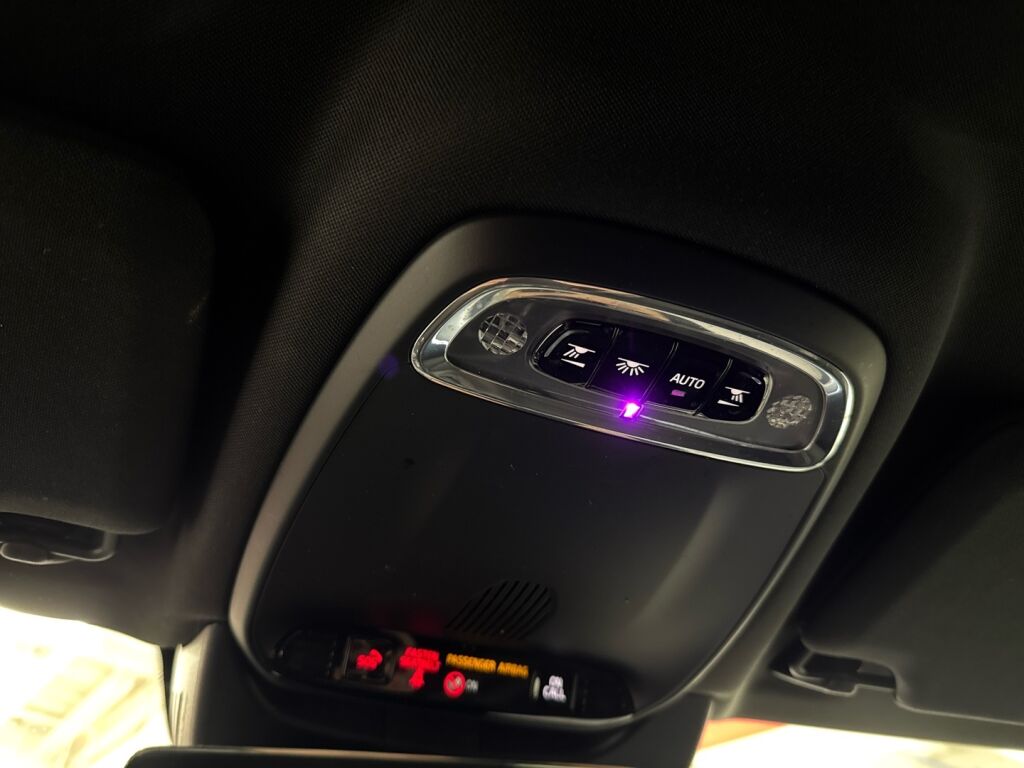 Volvo V90 2019 Sininen