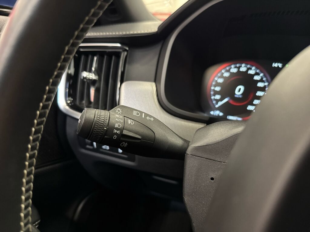 Volvo V90 2019 Sininen