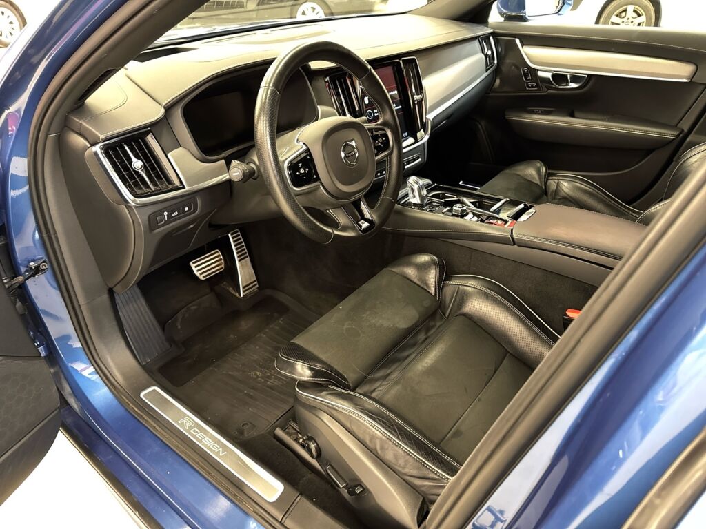 Volvo V90 2019 Sininen