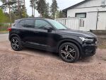 Volvo XC40 2021 Musta
