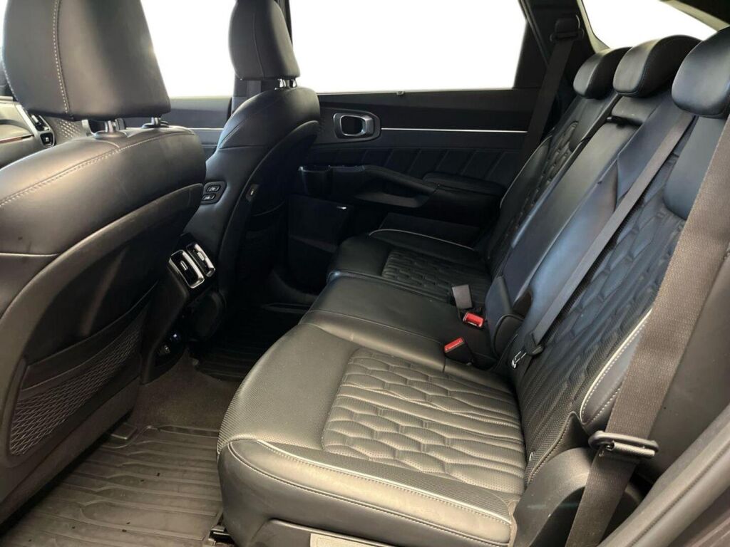 Kia Sorento 2021 Met. Harmaa