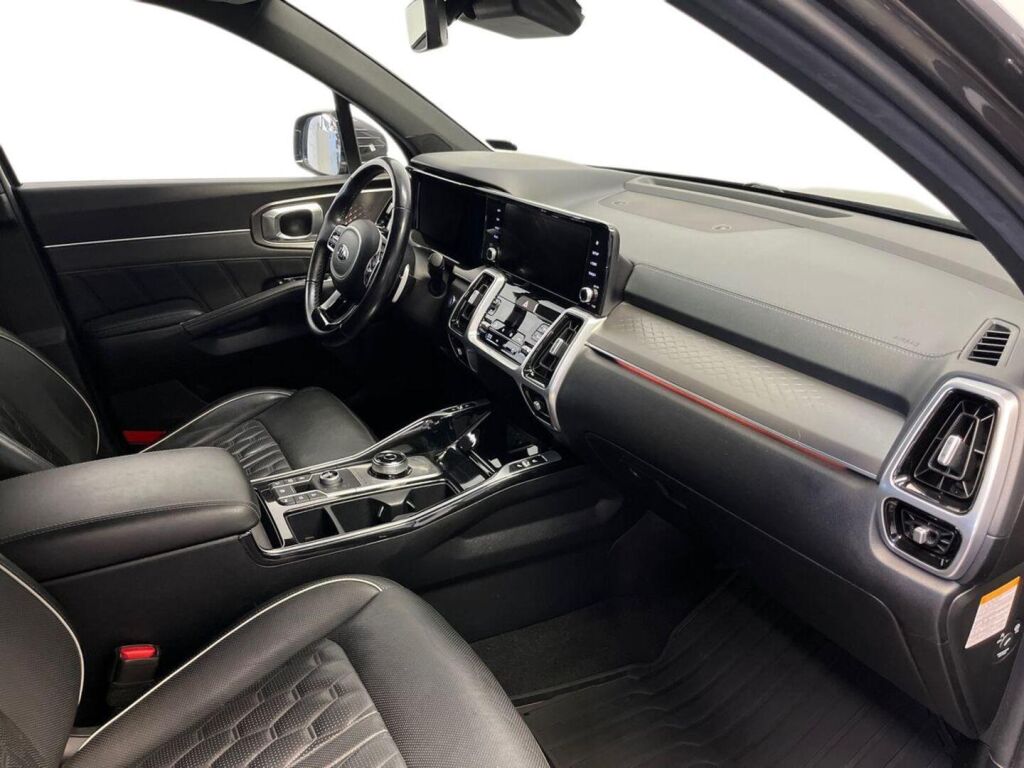 Kia Sorento 2021 Met. Harmaa