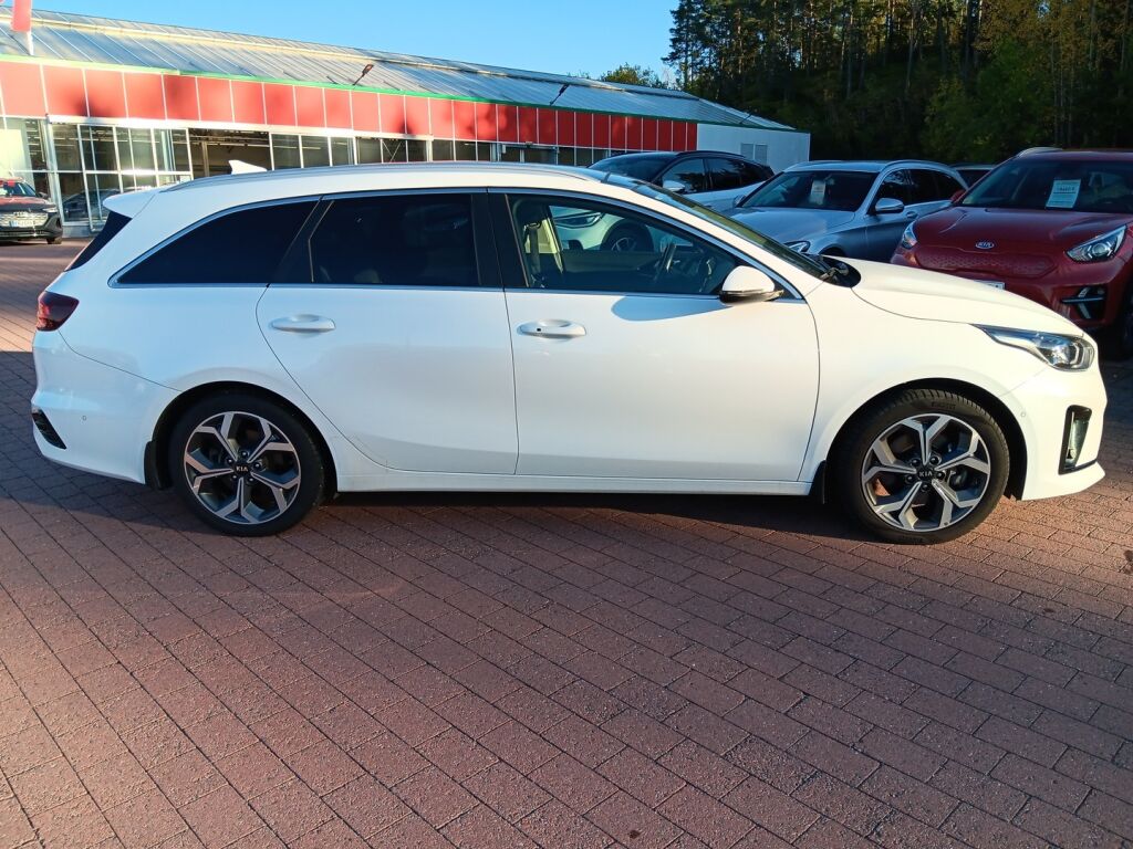 Kia Ceed 2021 Valkoinen