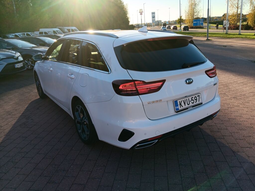 Kia Ceed 2021 Valkoinen