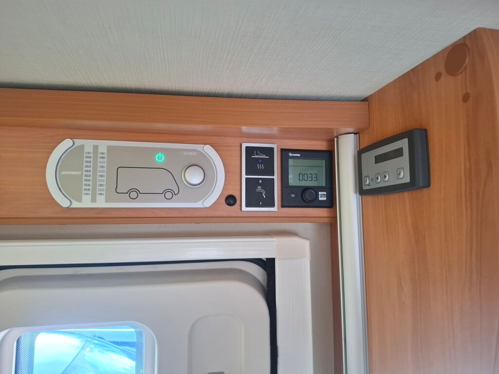 Hymer Exsis-I 414 2017 Valkoinen