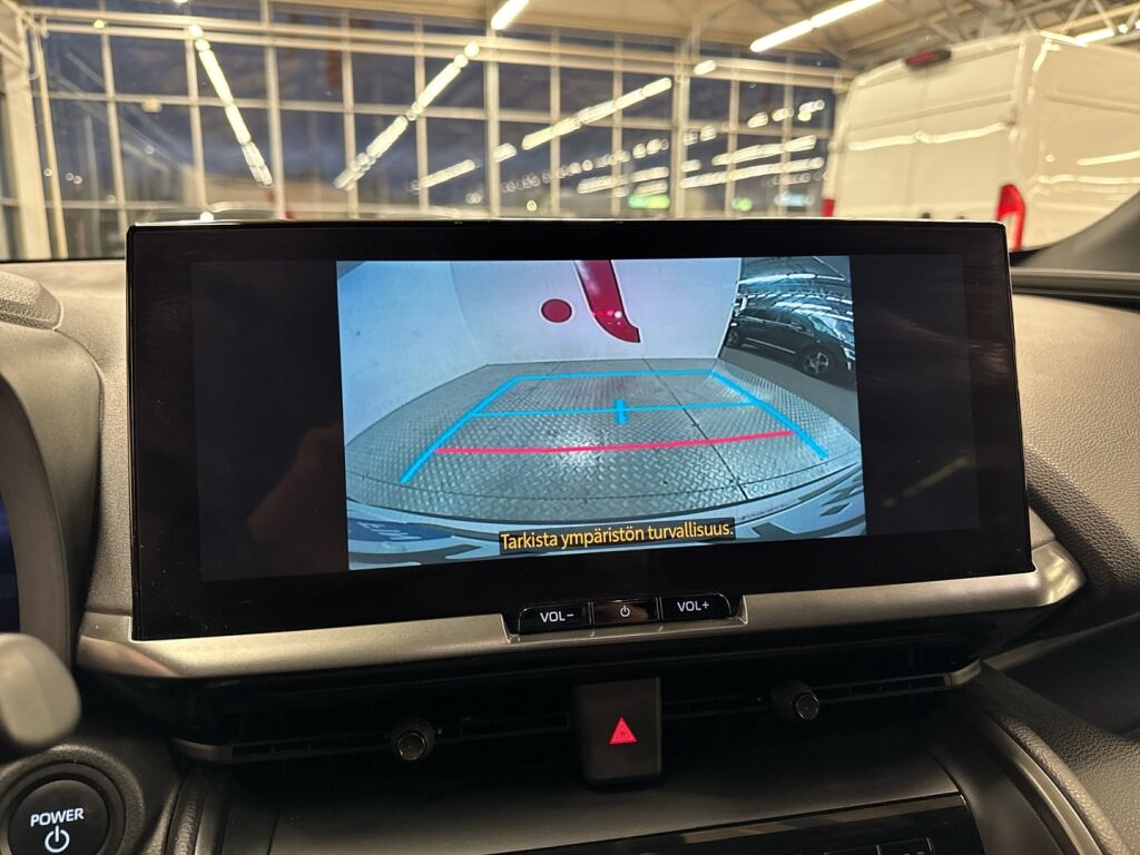 Toyota C-HR 2024 Valkoinen