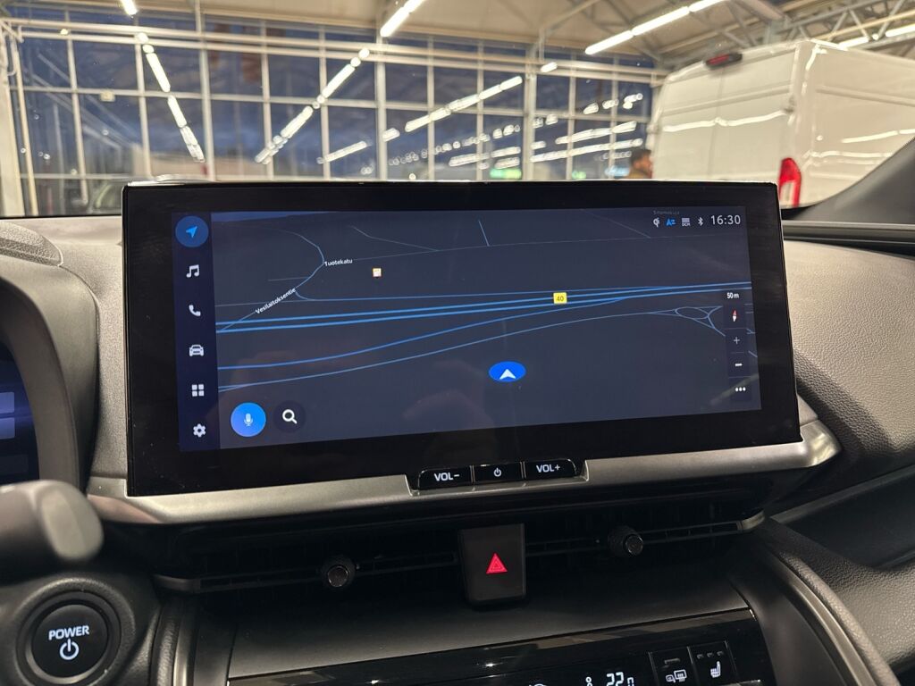 Toyota C-HR 2024 Valkoinen