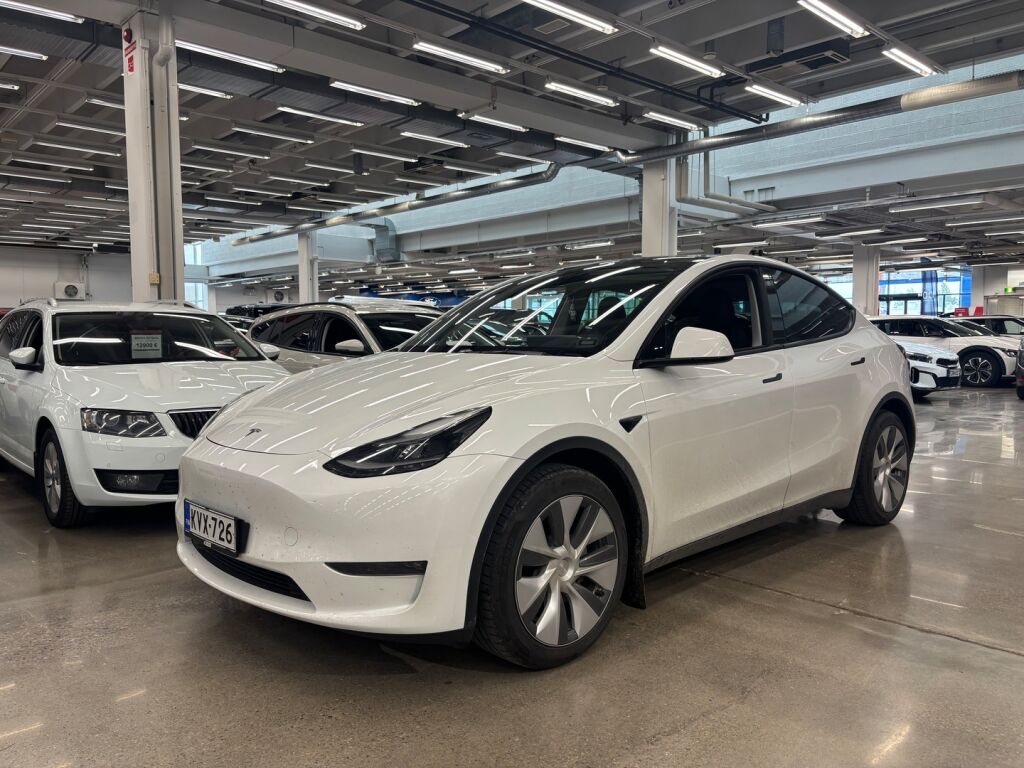 Tesla Model Y 2023 Valkoinen