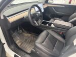 Tesla Model Y 2023 Valkoinen