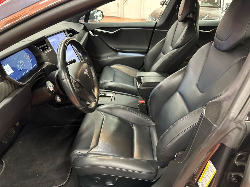 Tesla Model S 2018 Harmaa