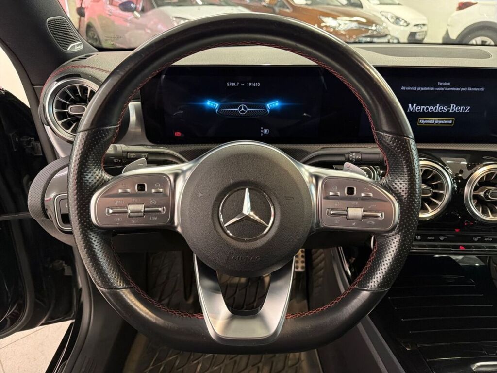 Mercedes-Benz CLA 2021 Musta