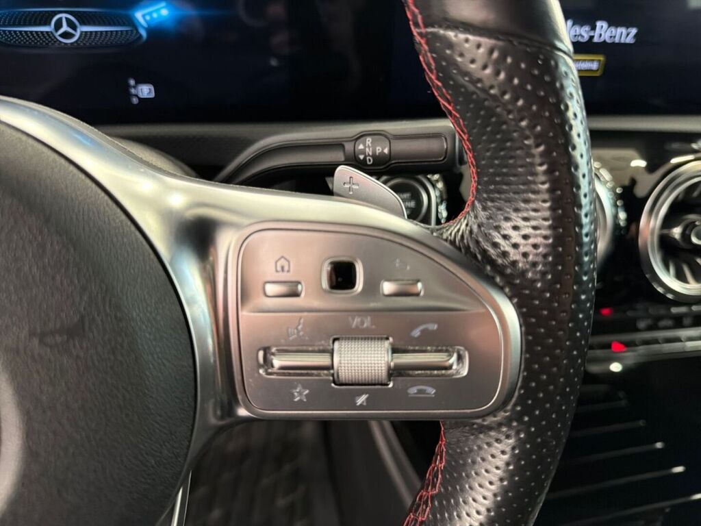 Mercedes-Benz CLA 2021 Musta