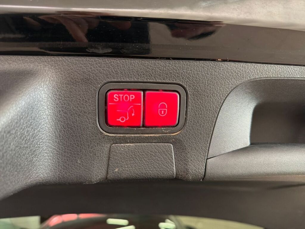 Mercedes-Benz CLA 2021 Musta