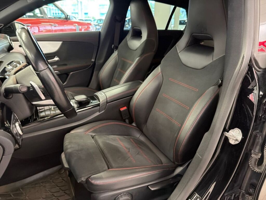 Mercedes-Benz CLA 2021 Musta