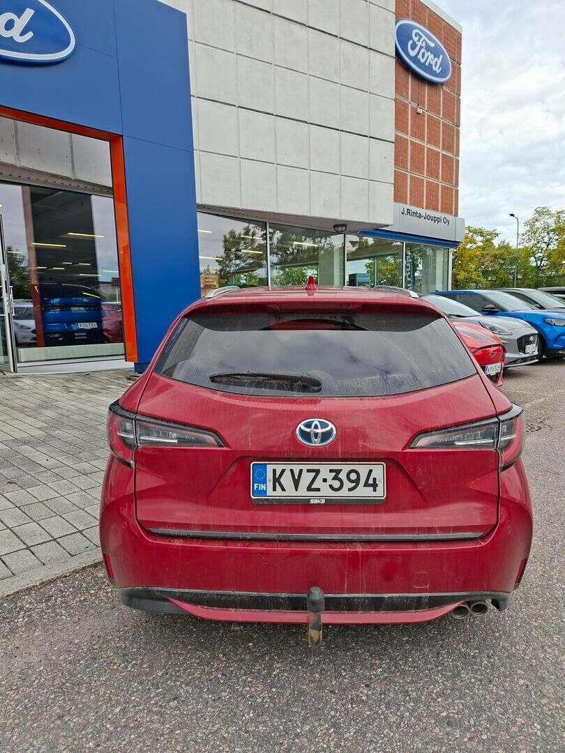 Toyota Corolla 2019 Punainen
