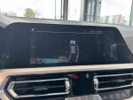 BMW 330 2020 Punainen
