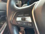 BMW 330 2020 Punainen