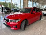 BMW 330 2020 Punainen