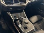 BMW 330 2020 Punainen